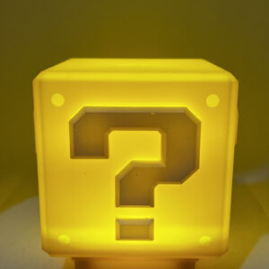 Lámpara Bloque Mario – LED USB Recargable con Efecto Sonoro Mario